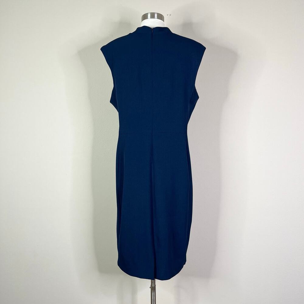 NEW MM LaFleur | Aditi Blue Tailored V Neck Sheath Workwear Minimalist Dress 16 - Picture 5 of 9
